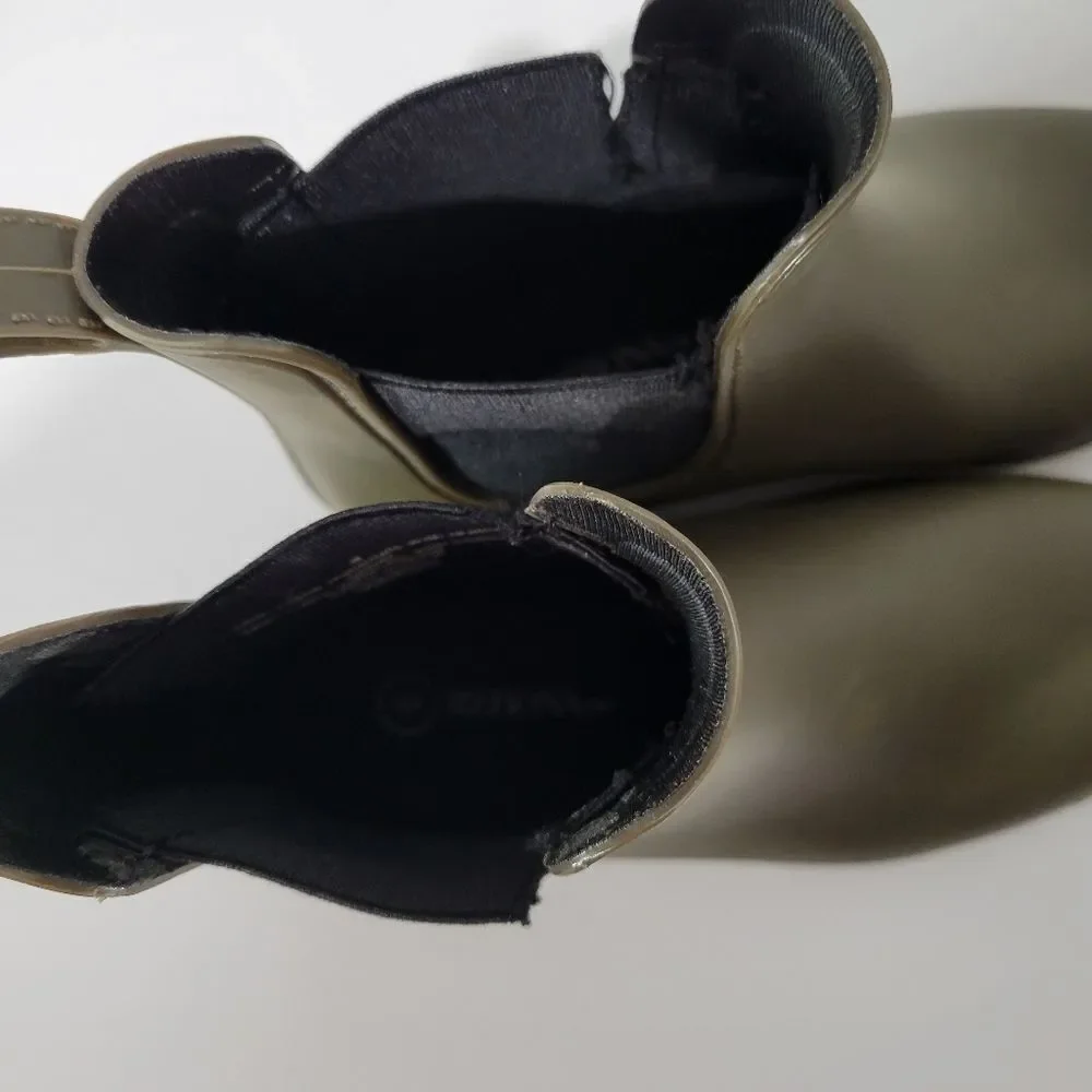Merona green cute rain boots